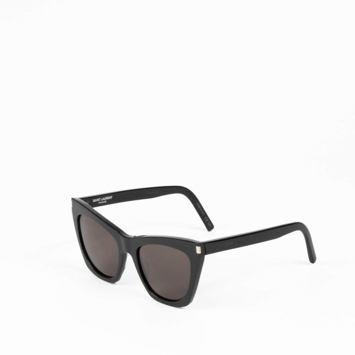Authentic pre-loved Saint Laurent Black Kate Sunglasses on Labellov.com