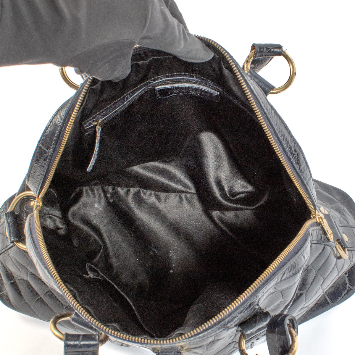 Shop safe online at Labellov in Antwerp, Brussels and Knokke this 100% authentic second hand Saint Laurent Blue Crocodile Embossed Large Muse Bag
