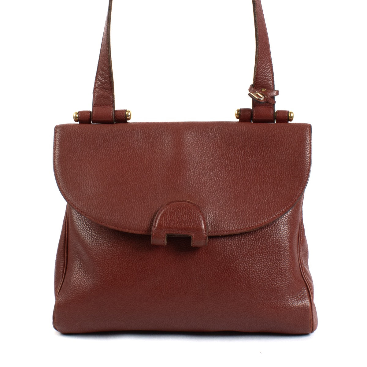Shop safe online at Labellov in Antwerp, Brussels and Knokke this 100% authentic second hand designer Delvaux Burgundy Chablis Crossbody Bag