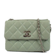shop 100% authentic second hand Chanel Green Quilted Lambskin Daily Zippy Flap Clutch on Labellov.com