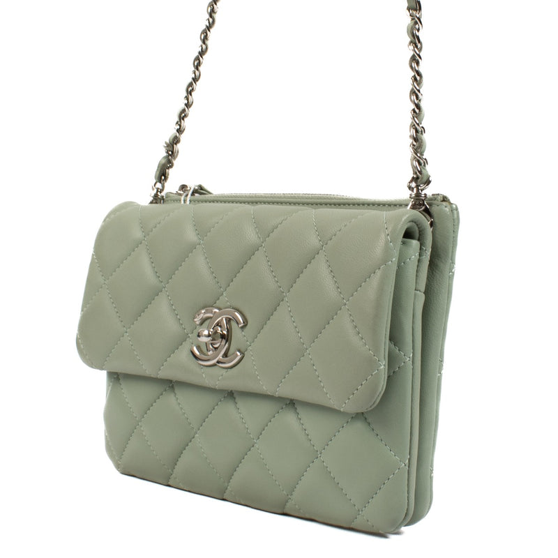 shop 100% authentic second hand Chanel Green Quilted Lambskin Daily Zippy Flap Clutch on Labellov.com