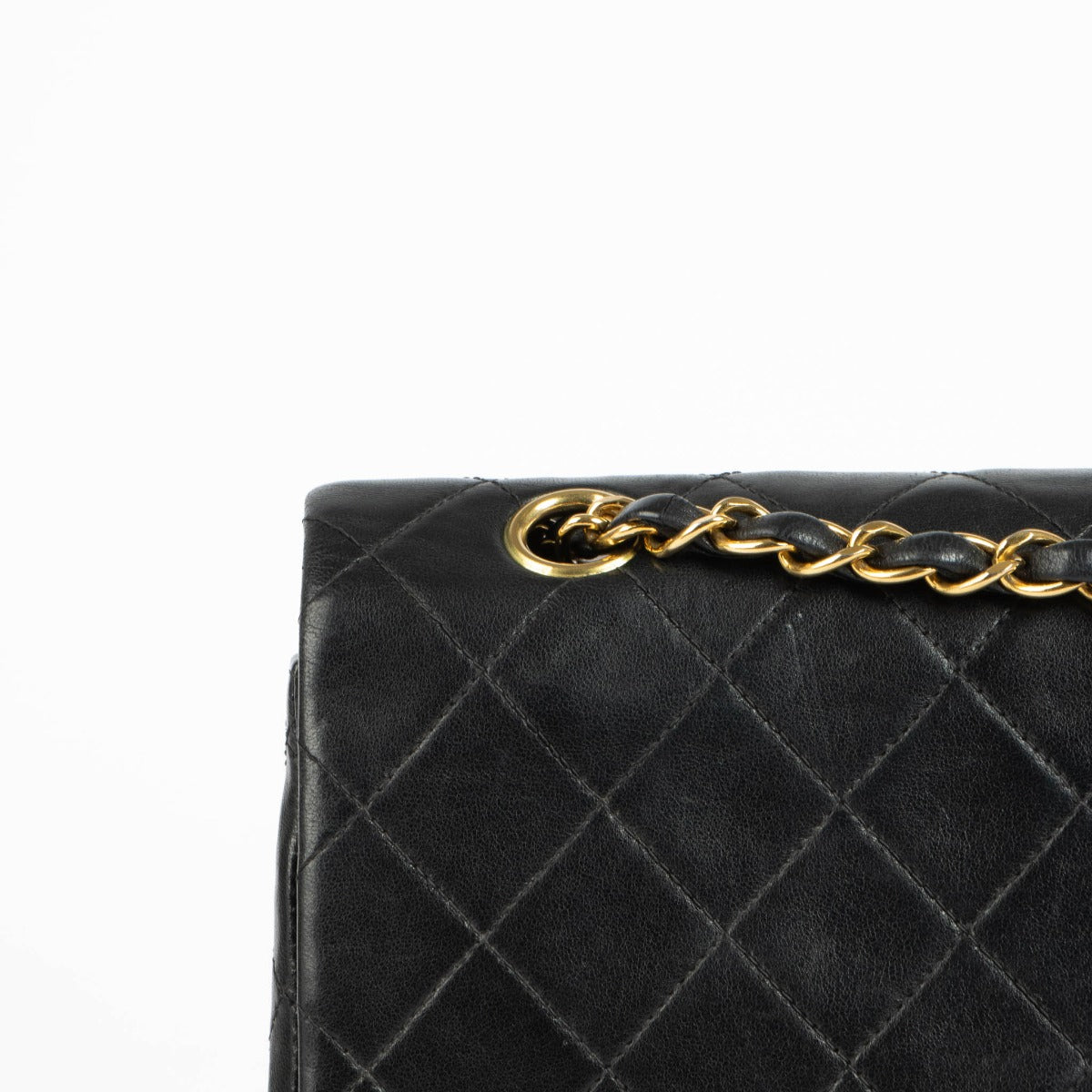 Shop this 100% authentic Chanel Medium Classic Lambskin Double Flap Bag at Labellov.com