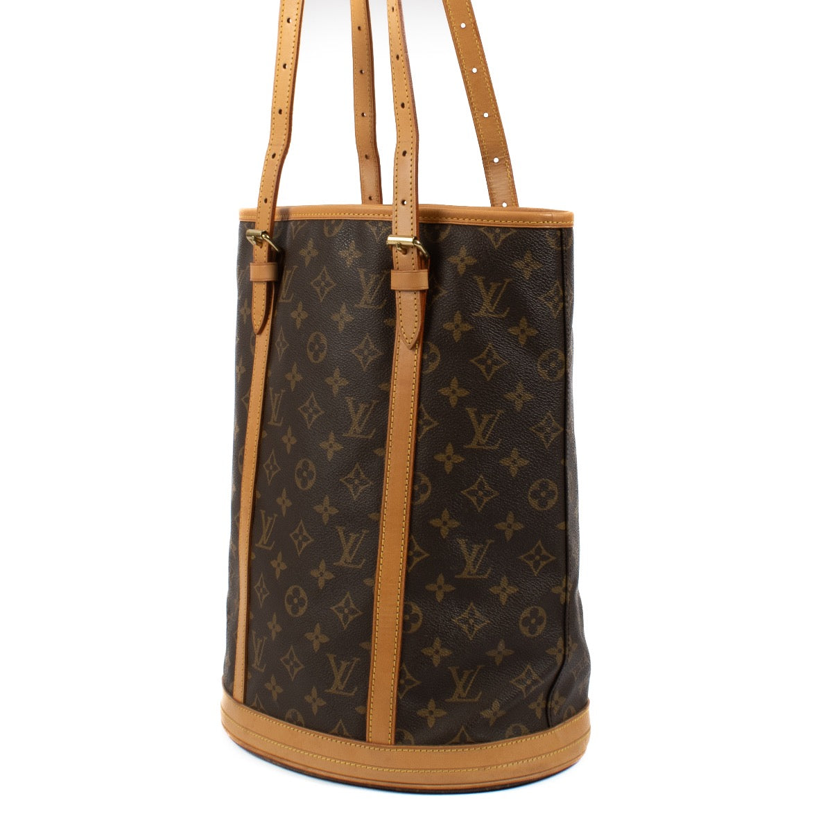 Shop safe online at Labellov in Antwerp, Brussels and Knokke this 100% authentic second hand Louis Vuitton Monogram Bucket Shoulder Bag