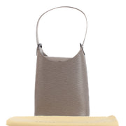 Shop safe online at Labellov in Antwerp, Brussels and Knokke this 100% authentic second hand Louis Vuitton Lilac Epi Leather Verseau Shoulder Bag