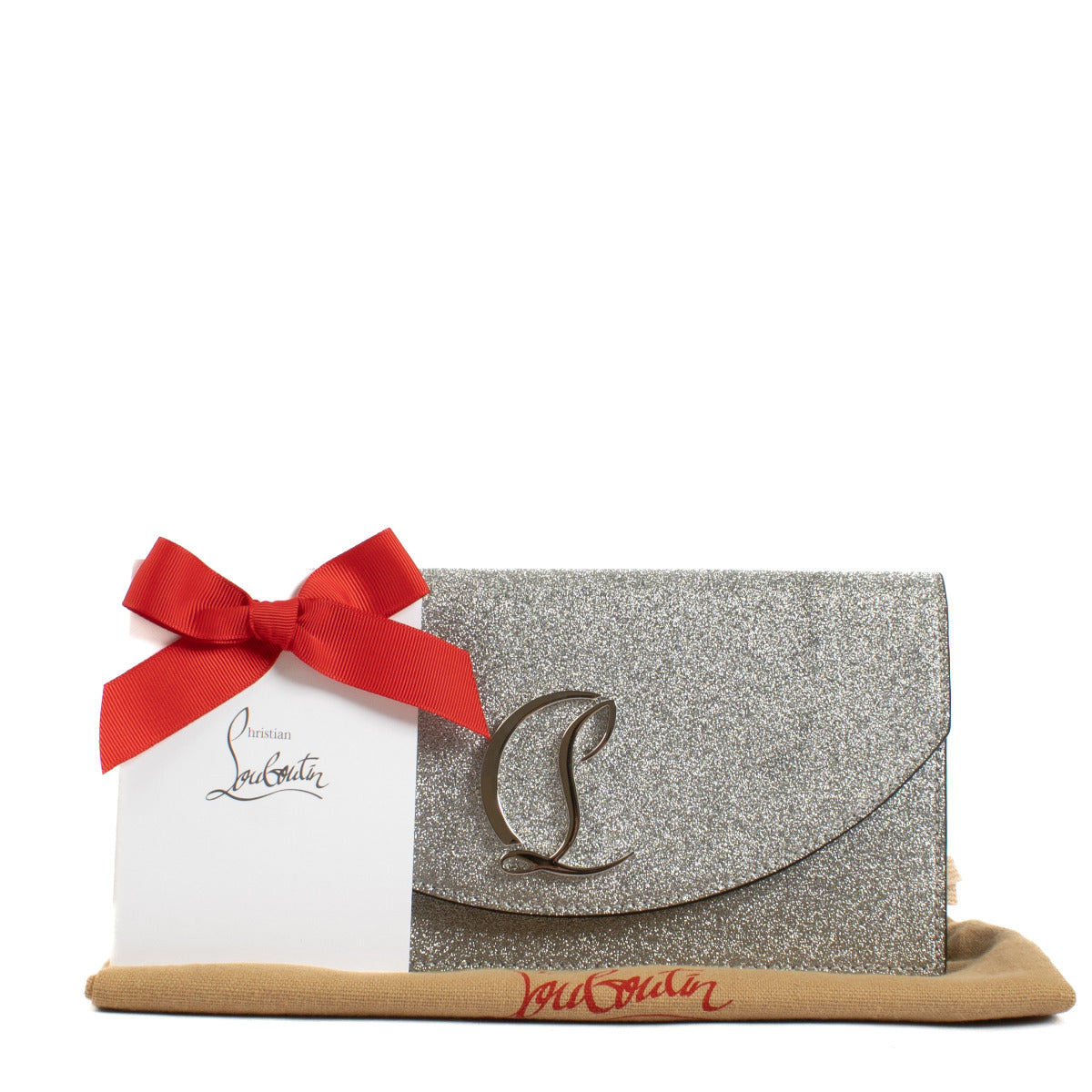 Christian Louboutin Silver Glitter Loubi54 Bag aan de beste prijs bij Labellov tweedehands luxe in Antwerpen en Knokke. Buy and sell your preloved and brand new designer bags for the best price.