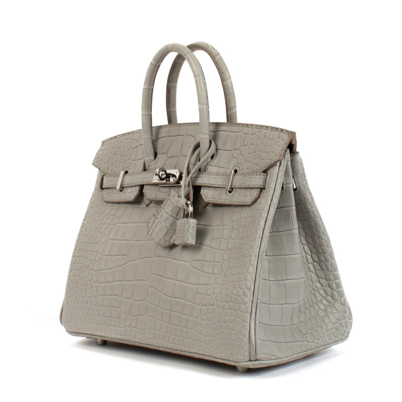 Authentic second hand new Hermès Birkin 25 Gris Perle Matte Alligator on www.labellov.com