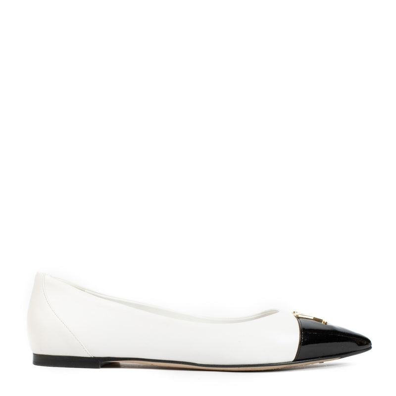 Louis Vuitton White Flats - Size 39, with black toe cap, gold LV logo hardware, minor wear on the upper and sole. Shop now on Labellov.com