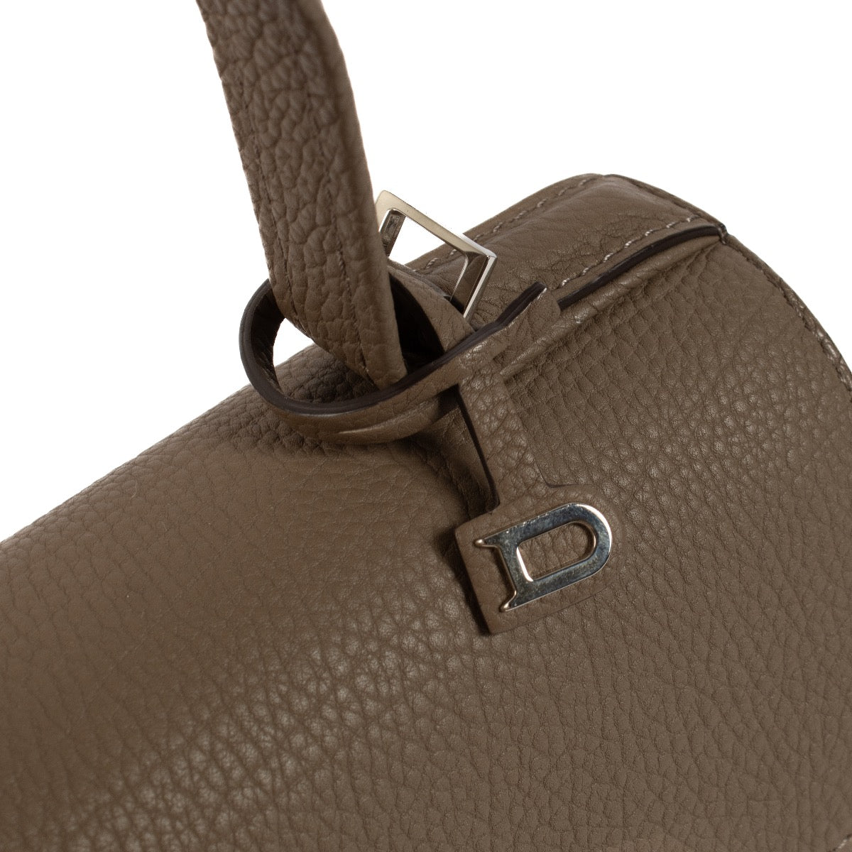 shop 100% authentic second hand Delvaux Taupe Crispy Calf Tempête MM on Labellov.com