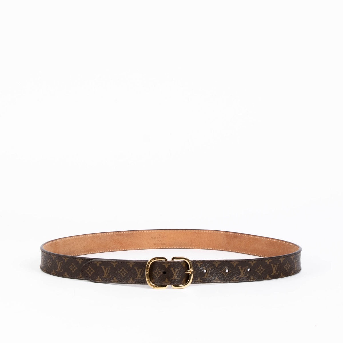 Authentic pre-loved Louis Vuitton Black Leather Monogram Belt Size 80 on Labellov.com