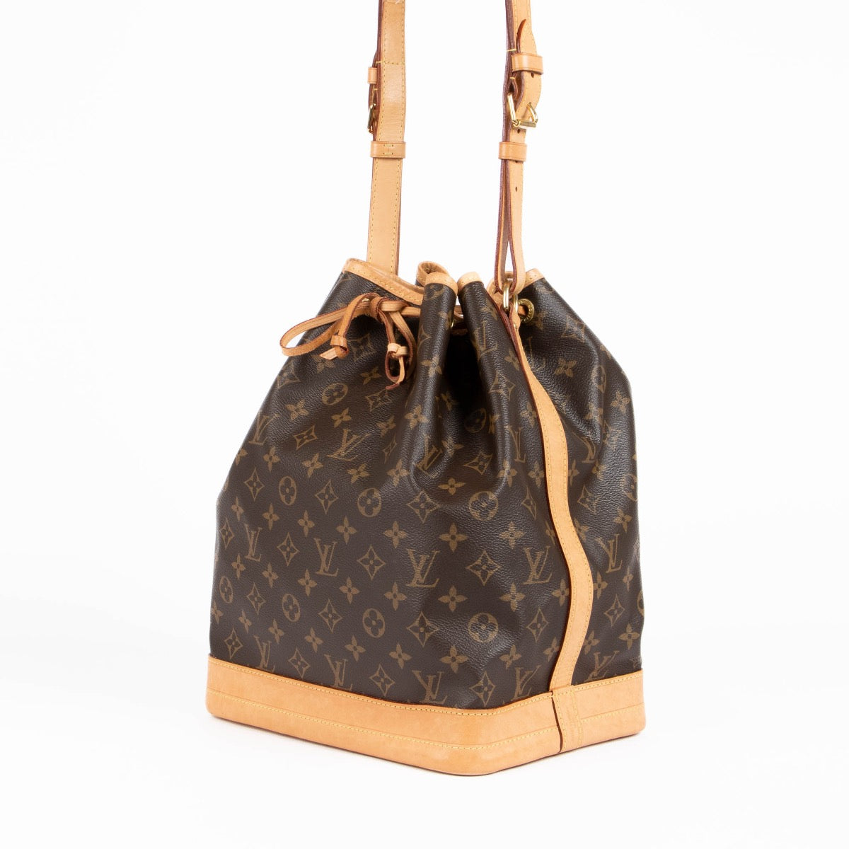 Authentic pre-loved Louis Vuitton Brown Monogram Canvas Noé Shoulder Bag on Labellov.com