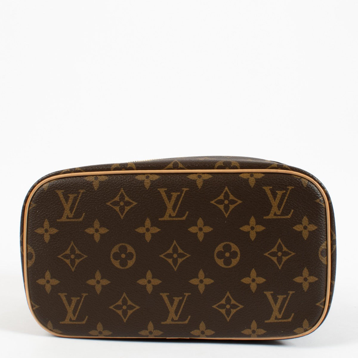 Shop safe online at Labellov in Antwerp, Brussels and Knokke this 100% authentic second hand Louis Vuitton Monogram Nice BB Toiletry Bag