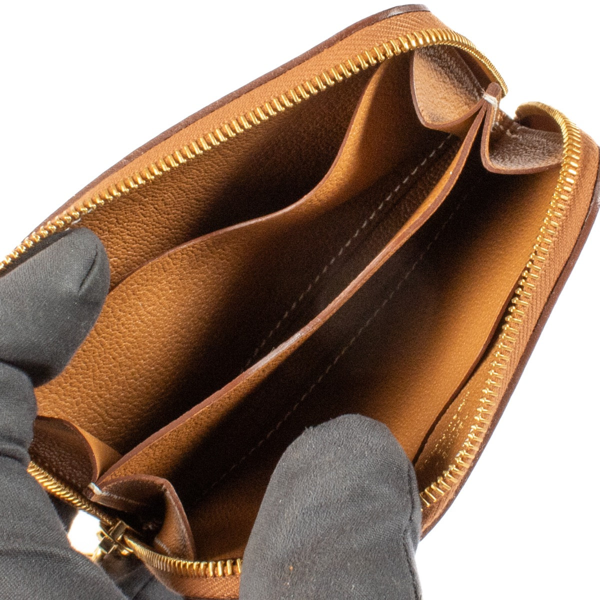 shop 100% authentic second hand Hermès Gold Zipengo Wallet on Labellov.com