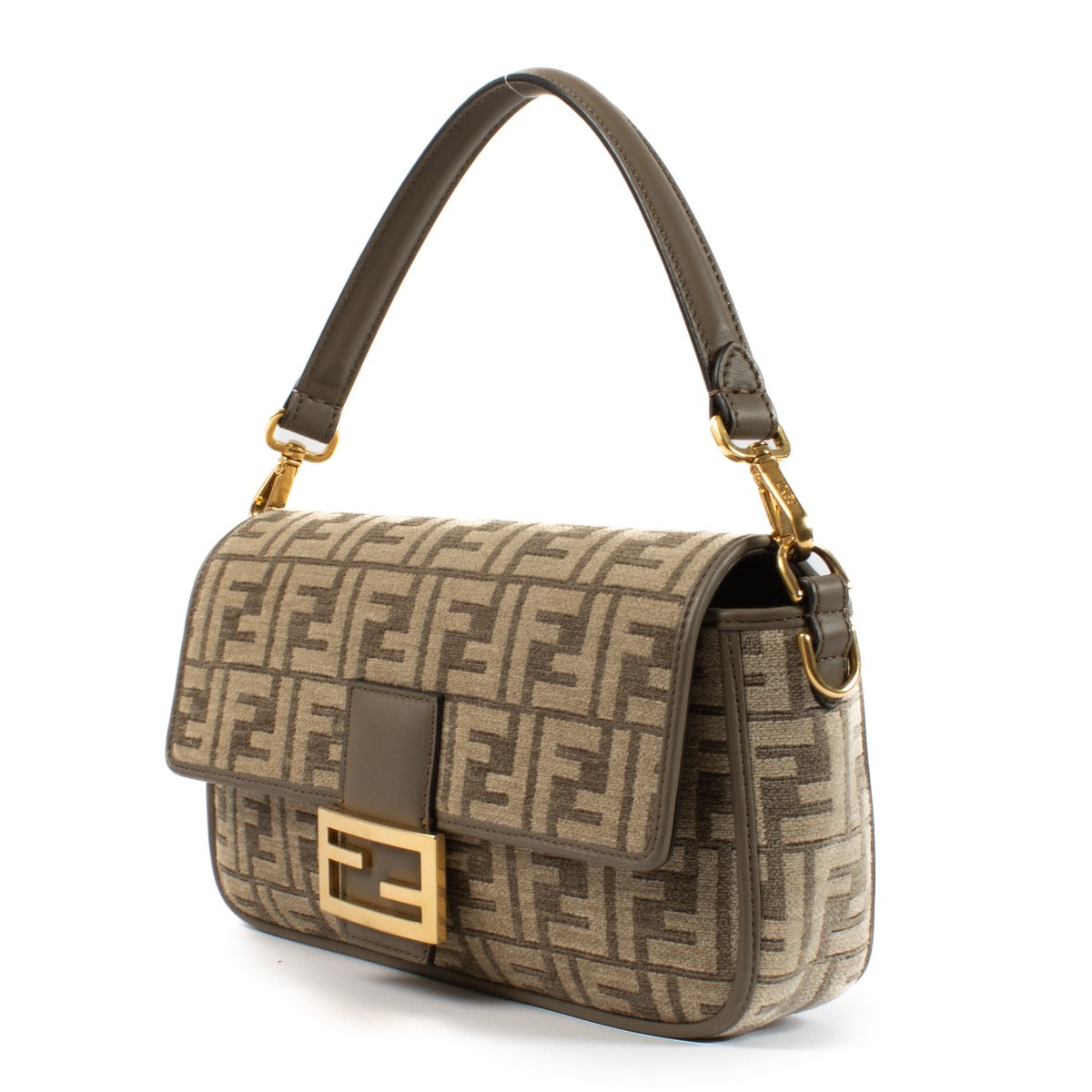Shop 100% authentic secondhand Fendi Taupe Tapestry FF Tortora Nuvola Ovier Baguette on Labellov.com