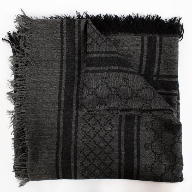 shop 100% authentic second hand Gucci Grey GG Shawl on Labellov.com