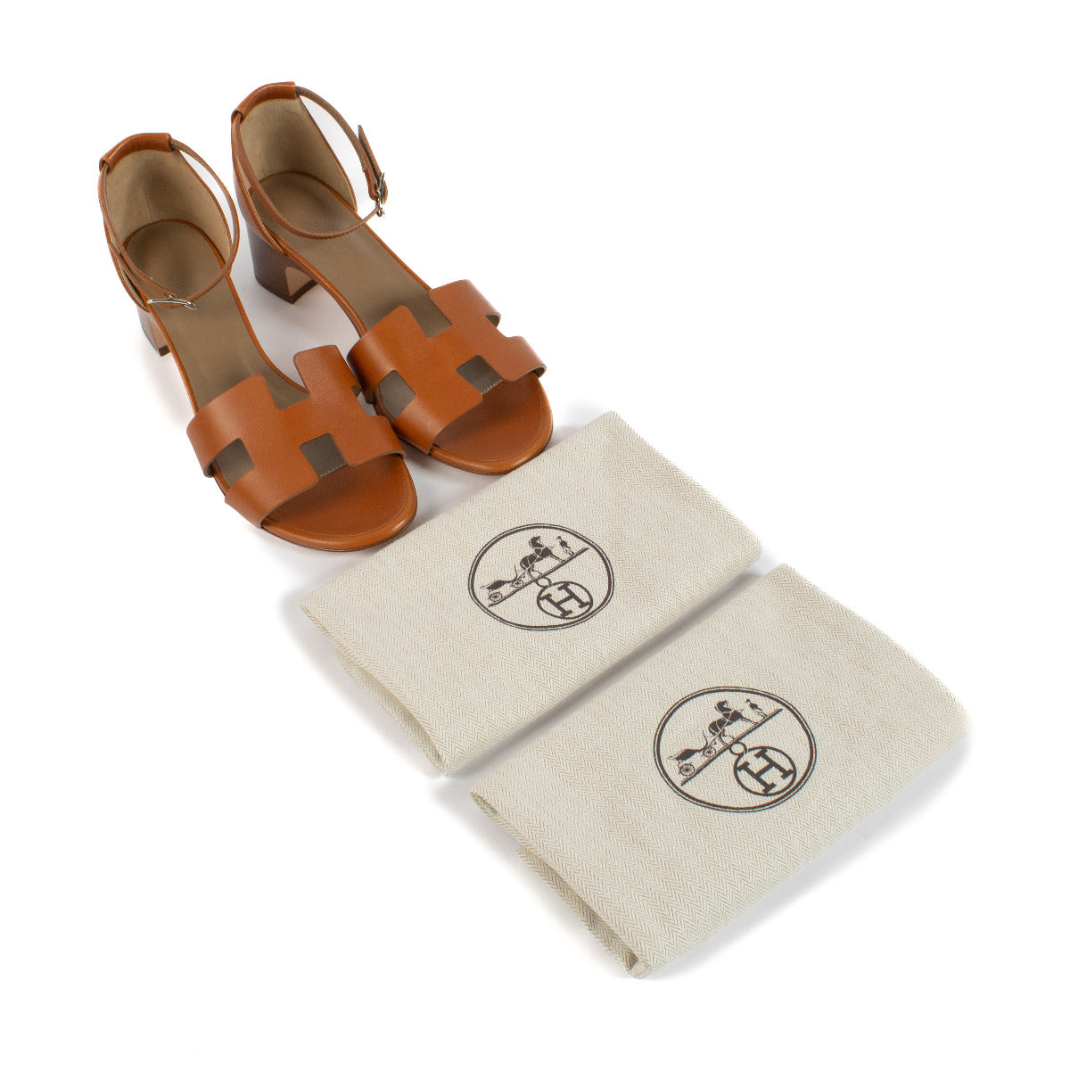 Hermès Encens 50 Sandals - size 39 for the best price at Labellov secondhand luxury in Antwerp and Knokke. Wij kopen en verkopen aan de beste prijs.