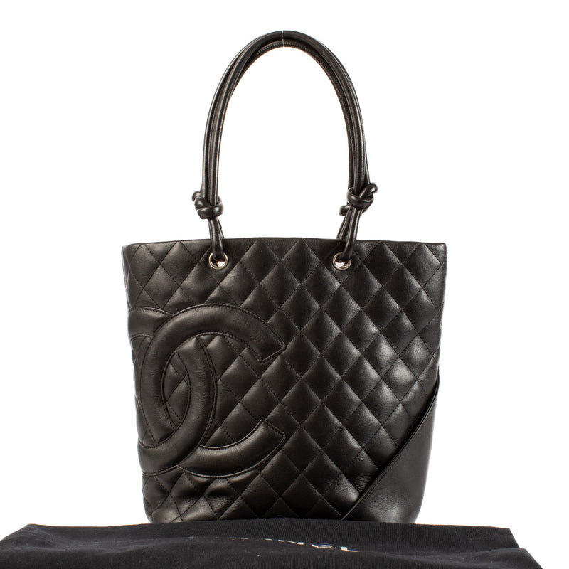 Shop safe online at Labellov in Antwerp, Brussels and Knokke this 100% authentic second hand Chanel Black Cambon Ligne Top Handle Bag