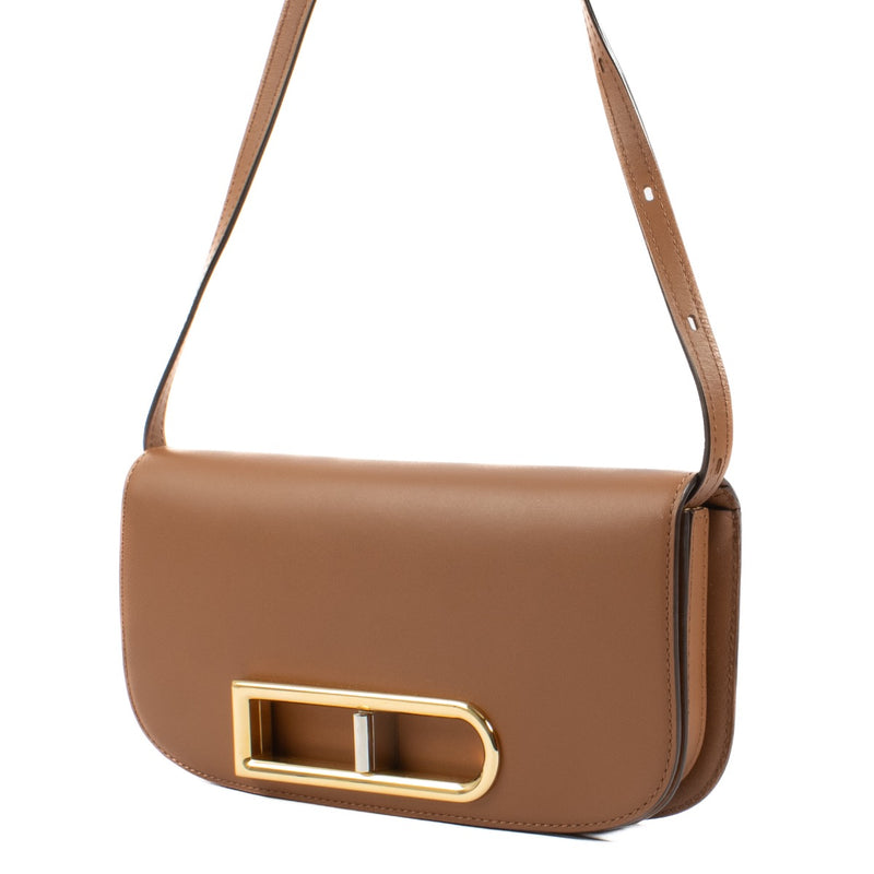 shop 100% authentic second hand Delvaux Tan Olen Calf Lingot Clutch on Labellov.com