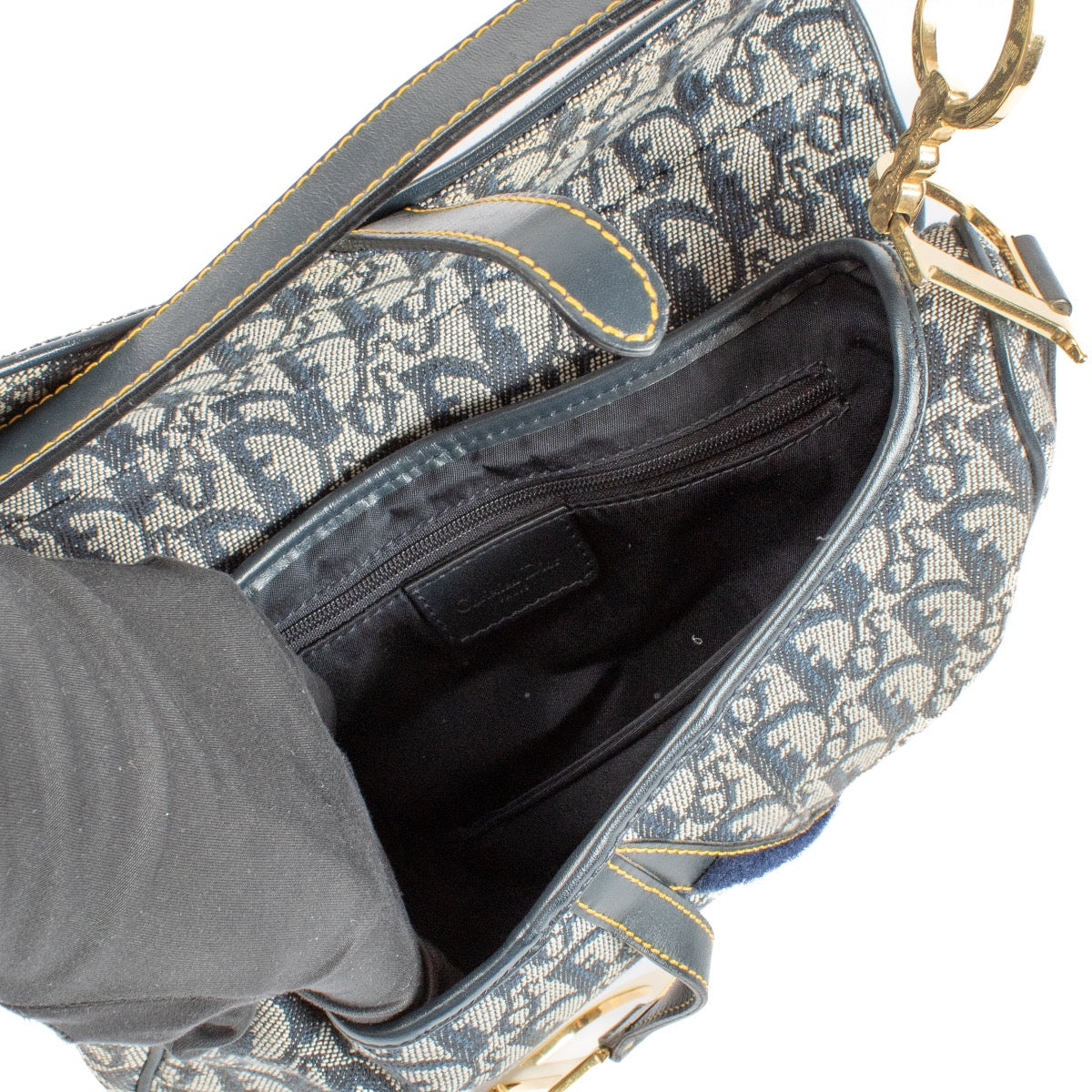 Shop safe online at Labellov in Antwerp, Brussels and knokke this 100% authentic second hand Christian Dior Vintage Oblique Saddle Bag