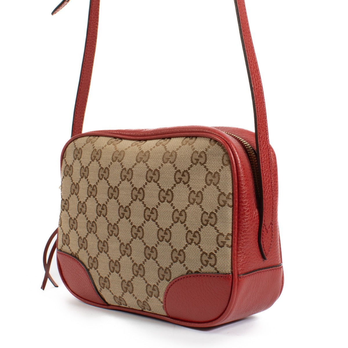 Shop safe online at Labellov in Antwerp, Brussels and Knokke this 100% authentic second hadn't Gucci GG Canvas/Red Leather Camera Bag