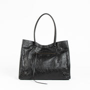 Authentic pre-loved Balenciaga Black Le City Medium Tote bag on Labellov.com