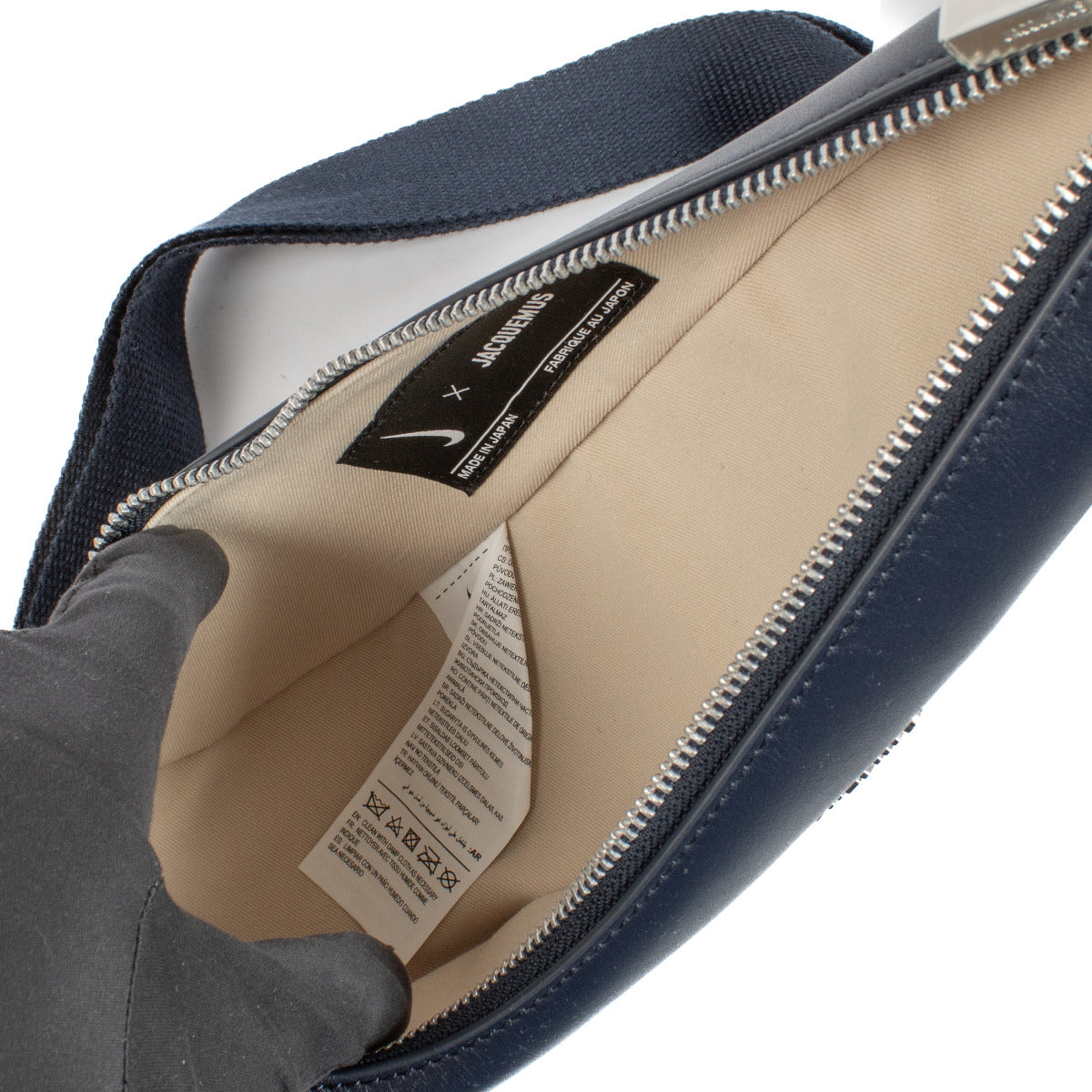 Jacquemus x Nike marineblauwe Le Swoosh tas