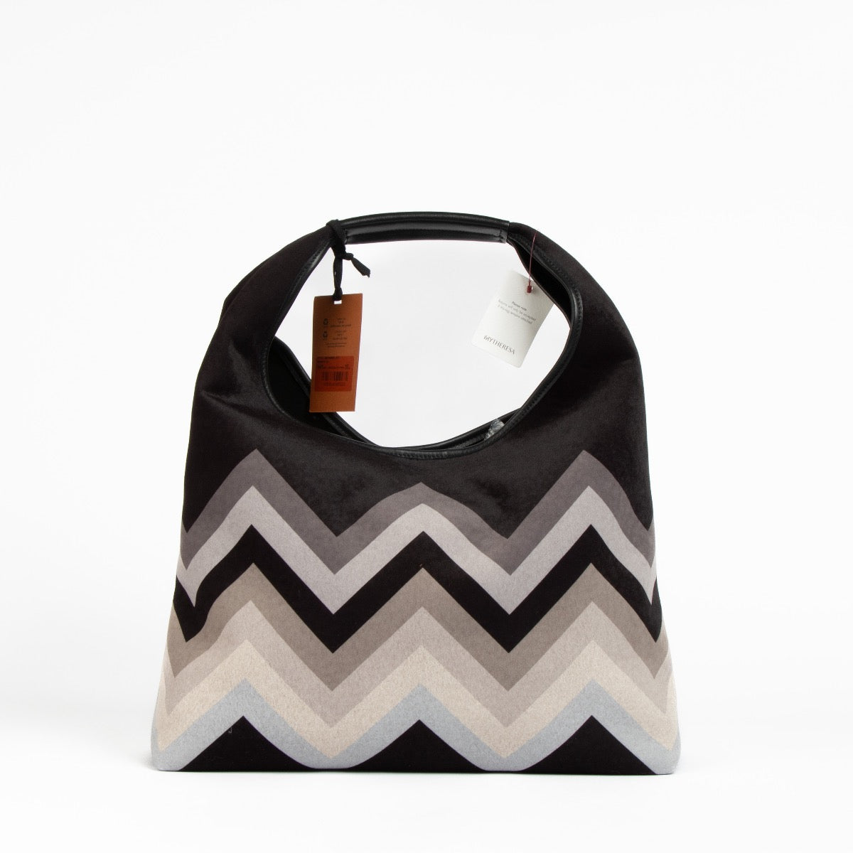 Authentic pre-loved Missoni Black Large Zig Zag Shoulder Bag on Labellov.com
