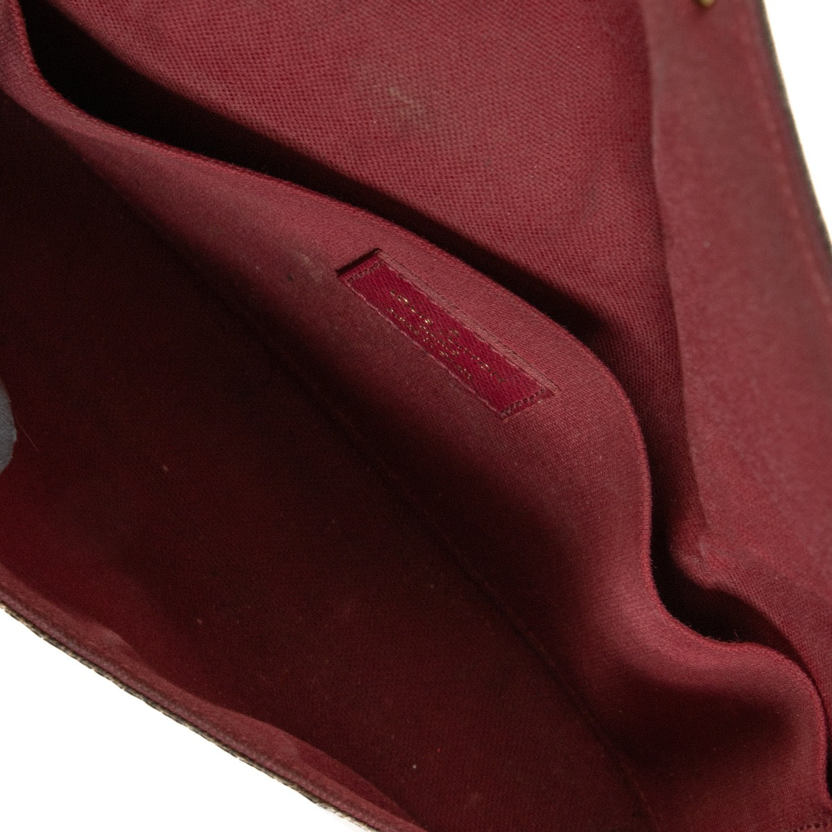 Shop safe online at Labellov in Antwerp, Brussels and Knokke this 100% authentic second hand Louis Vuitton Monogram Pochette Felicie. Koop veilig online authentieke tweedehands Louis Vuitton Monogram Pochette Felicie