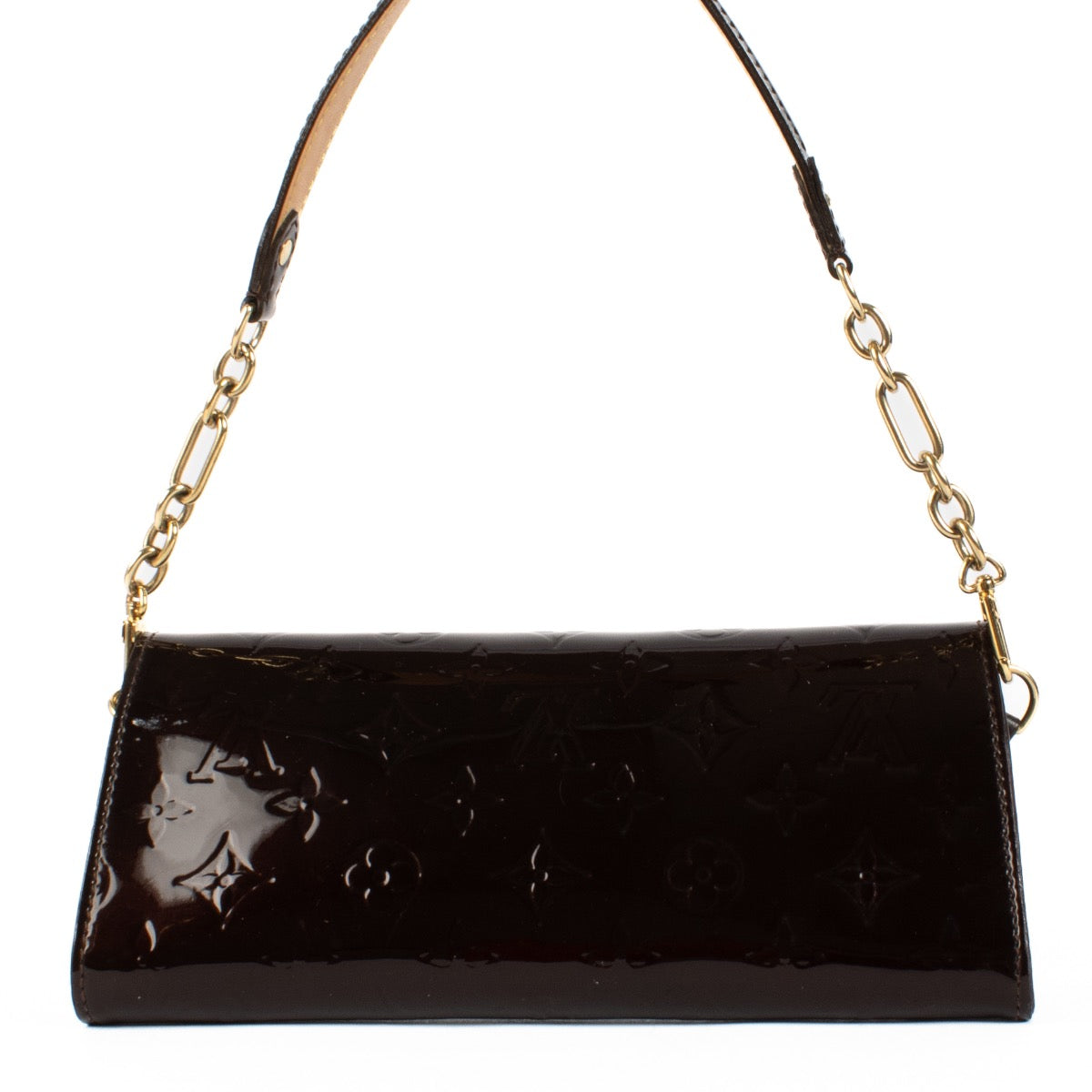 Shop safe online at Labellov in Antwerp, Brussels and Knokke this 100% authentic second hand Louis Vuitton Amarante Vernis Sunset Boulevard Clutch. Veilig online kopen van een authentiek Louis Vuitton Amarante Vernis Sunset Boulevard Clutch bij labellov.