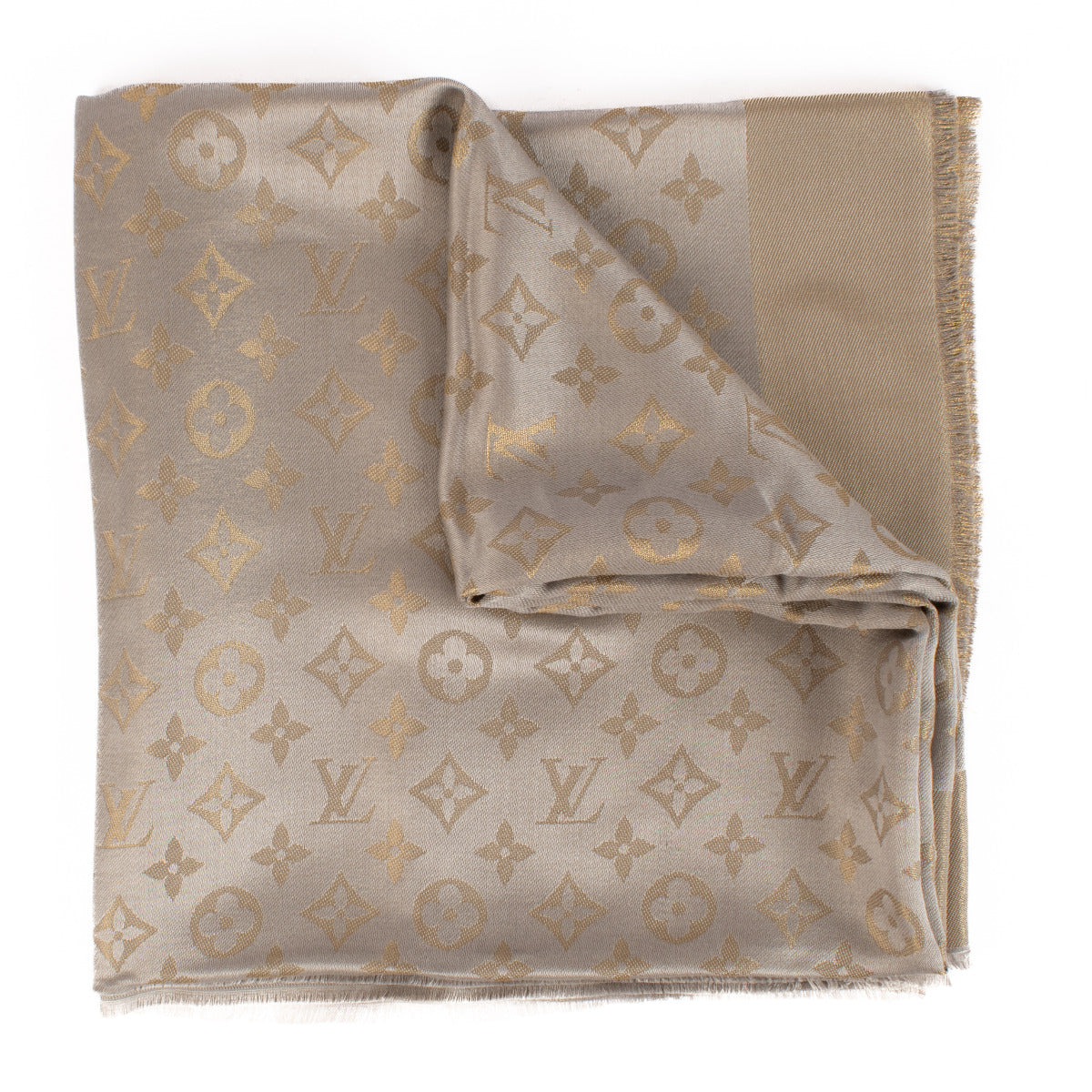 Louis Vuitton Monogram Shine Classic Shawl aan de beste prijs bij Labellov tweedehands luxe in Antwerpen.