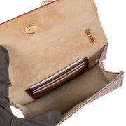 Shop safe online at Labellov in Antwerp, Brussels and Knokke this 100% authentic second hand Jimmy Choo Silver and Purple Shimmer Crossbody. Koop veilig online een tweedehands authentieke Jimmy Choo zilveren handtas.