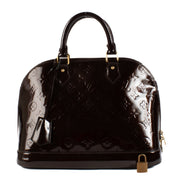 Shop safe online at Labellov in Antwerp, Brussels and Knokke this 100% authentic second hand Louis Vuitton Amarante Alma Pm Top Handle. Koop veilig online een tweedehands authentieke Louis Vuitton Amarante Alma Pm handtas.