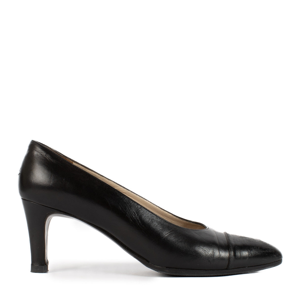 Chanel Black Classic Leather Pumps - size 37.5