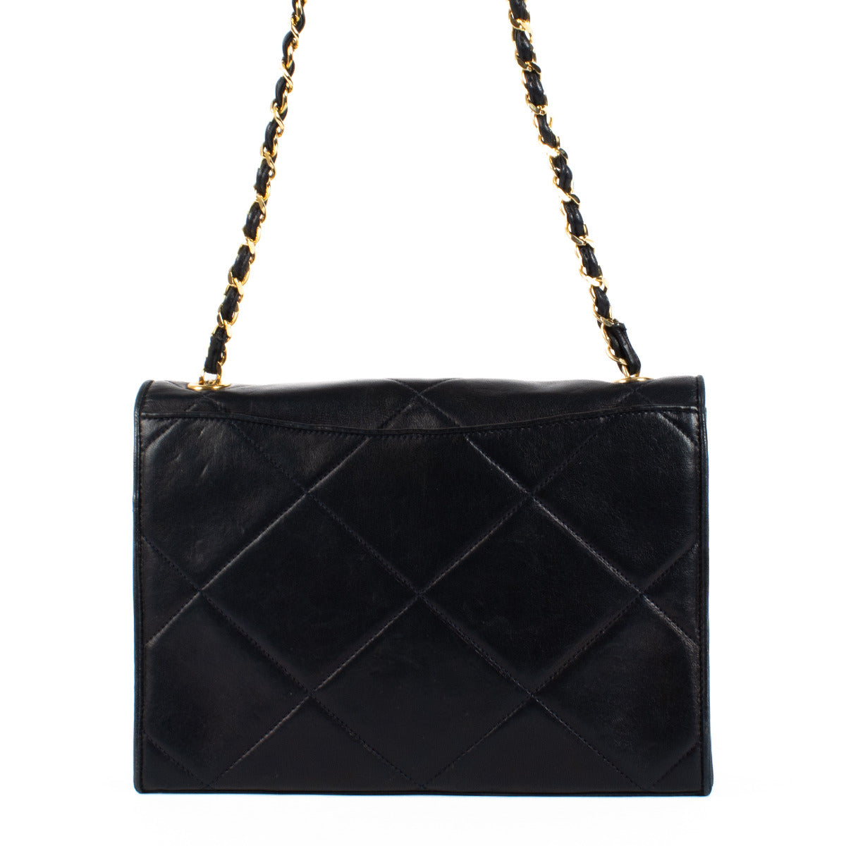 Sac à rabat enveloppe Chanel vintage en agneau bleu marine et rouge