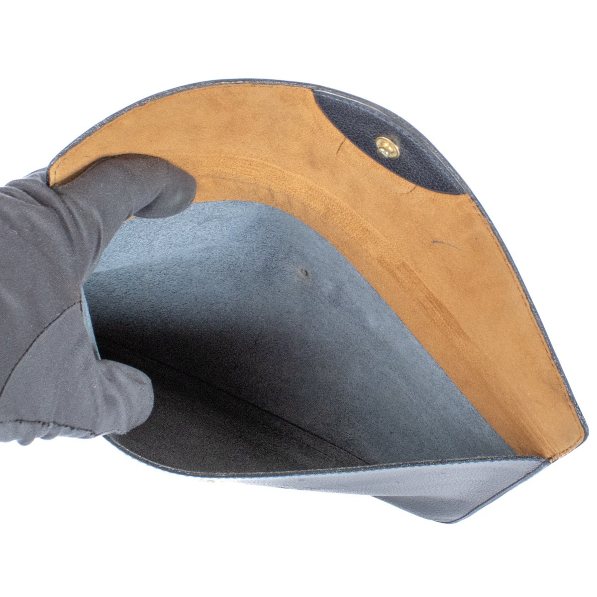 Shop safe online at Labellov in Antwerp, Brussels and Knokke this 100% authentic second hand Delvaux Blue Leather Envelope Clutch. Veilig online tweedehands Delvaux Blue Leather Envelope Clutch kopen bij Labellov.