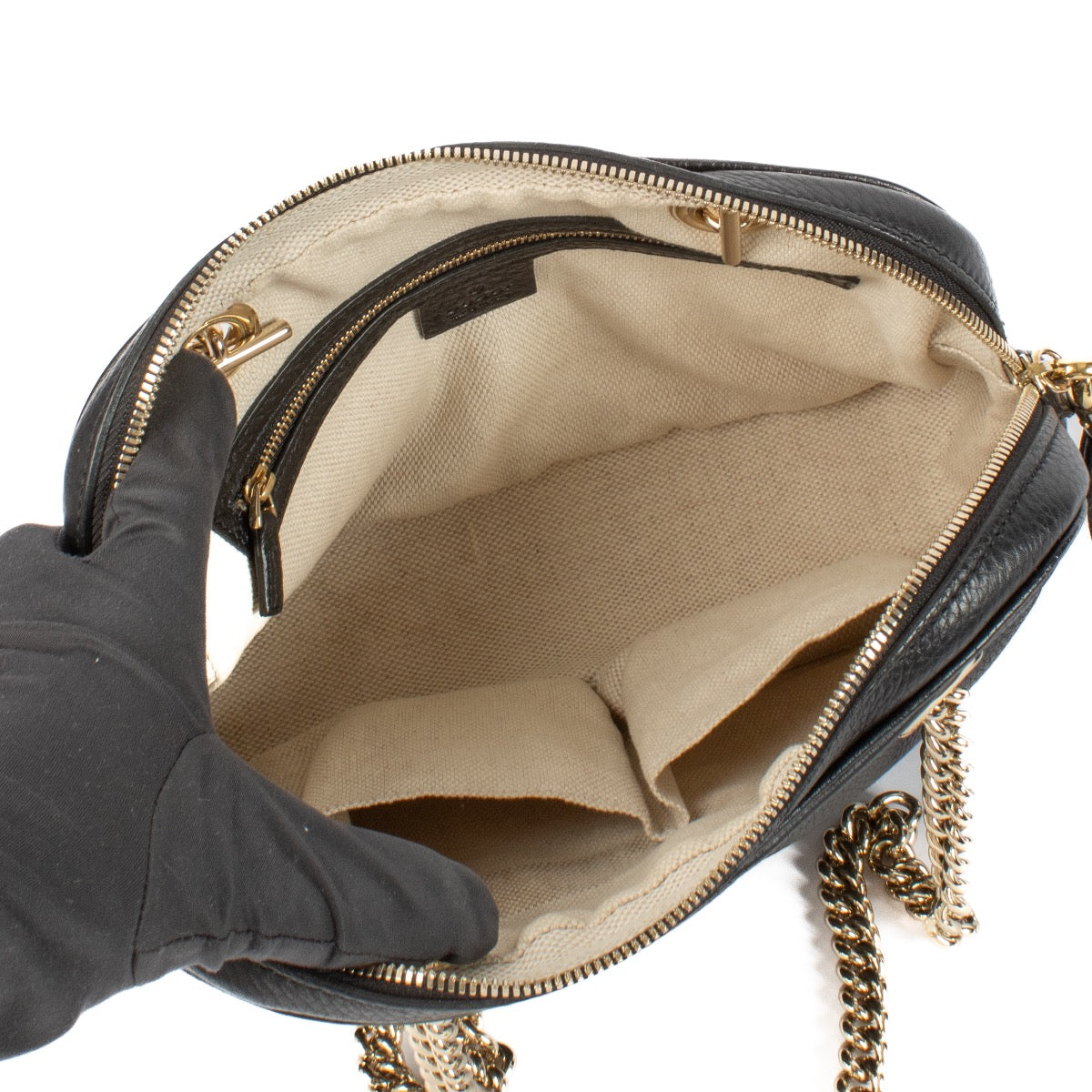 shop 100% authentic second hand Gucci Black Leather Soho Bag on Labellov.com