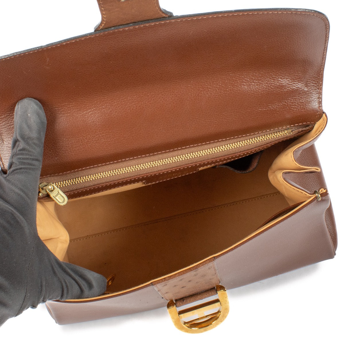 shop 100% authentic second hand Delvaux Tabac Ostrich/Jumping Brillant MM on Labellov.com