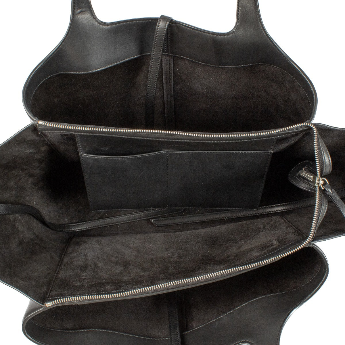 shop 100% authentic second hand Celine Black Medium Tri-Fold Bag on Labellov.com