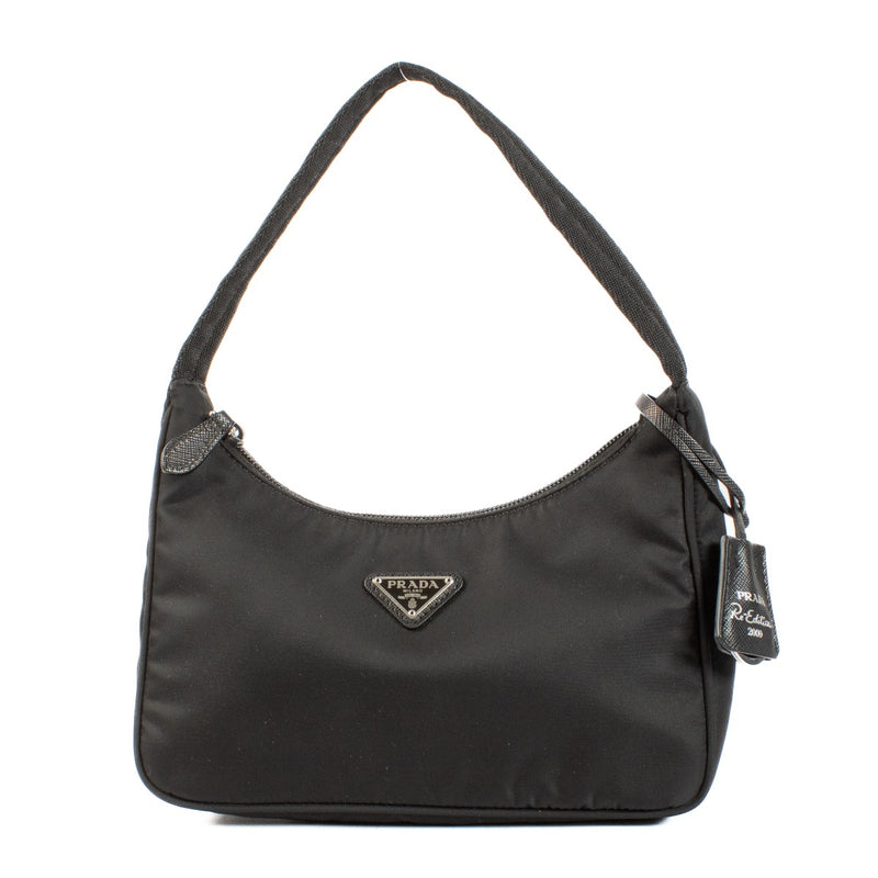 shop 100% authentic second hand Prada Black Nylon Re-Edition 2000 Bag on Labellov.com