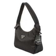 shop 100% authentic second hand Prada Black Nylon Re-Edition 2000 Bag on Labellov.com