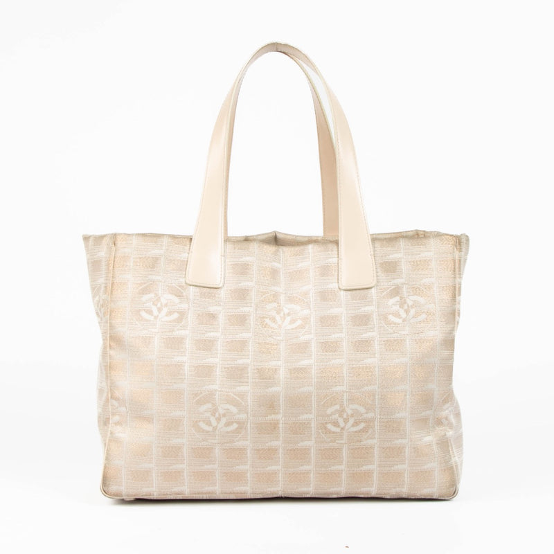 Shop authentic Chanel CC Travel Line Metallic Rose Shoulder Bag on Labellov.com.