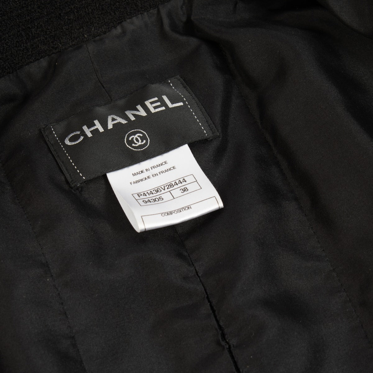 Chanel 12C Zwart Fantasy Tweed Jasje met gerafelde zoom - Maat FR38