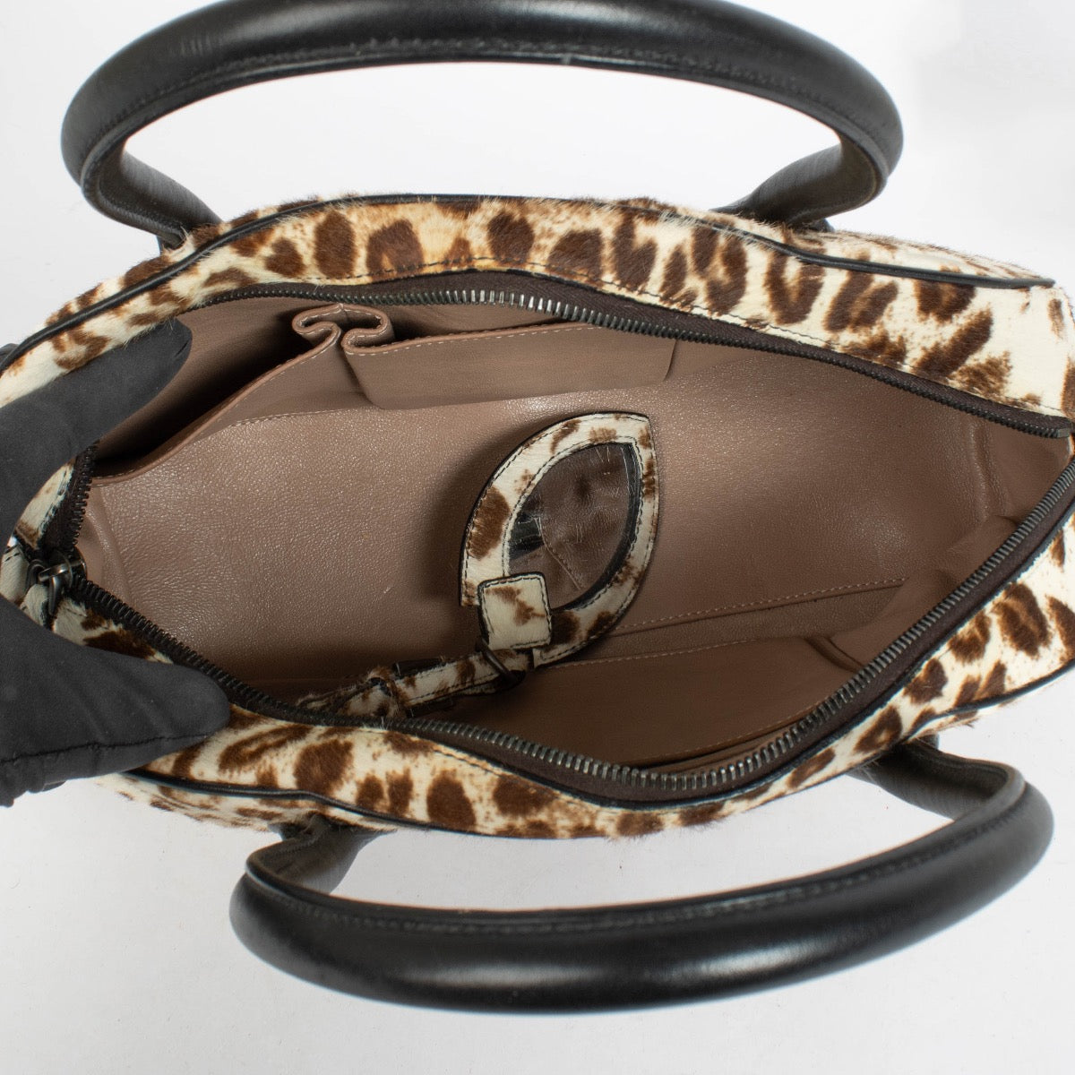 Authentic pre-loved Alaïa Leopard Print Calf Hair Satchel Bag on Labellov.com