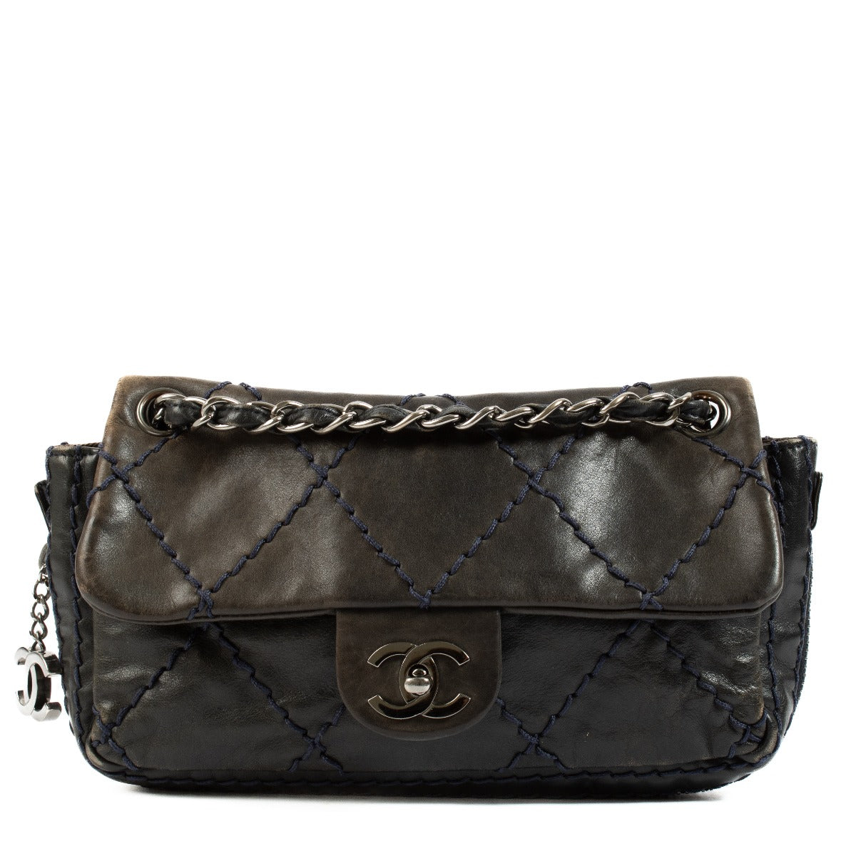 Shop 100% authentic secondhand Chanel Black Striped Seam Flap Bag on Labellov.com