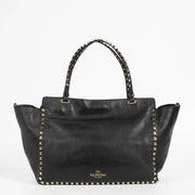 Authentic pre-loved Valentino Garavani Black Rockstud Shoulder Bag on Labellov.com