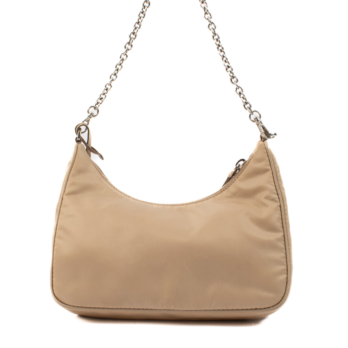 Koop en verkoop aan de beste prijs bij Labellov tweedehands luxe in Antwerpen Prada Desert Re-Edition 2005 Re-Nylon Bag