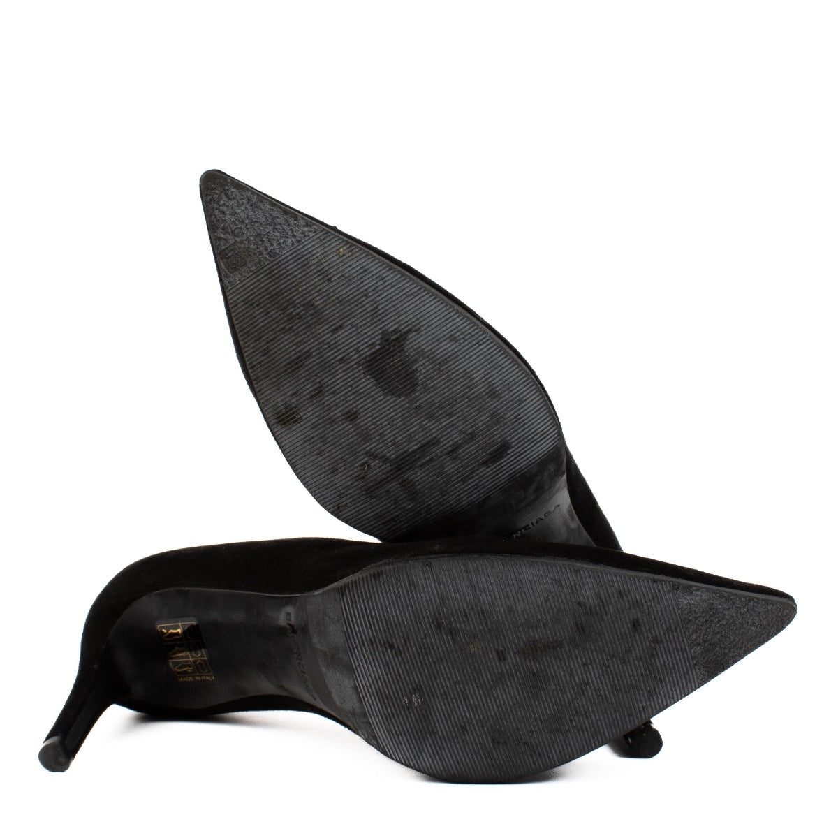Shop safe online at Labellov in Antwerp, Brussel and Knokke these 100% authentic second hand Balenciaga Black Suede Pumps - Size 36 1/2. Veilig online authentieke tweedehands Balenciaga Black Suede Pumps - Size 36 1/2 kopen bij Labellov.