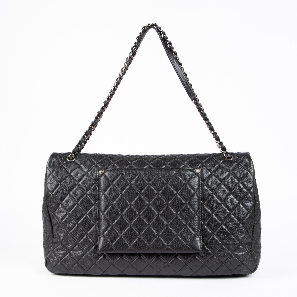 Shop safe online at Labellov in Antwerp, Brussels and Knokke this 100% authentic second hand Chanel Black Calfskin XXXL Airlines Travel Bag