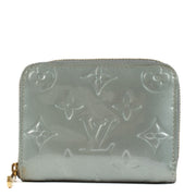 Authentic second hand Louis Vuitton Blue Patent Wallet on Labellov.com