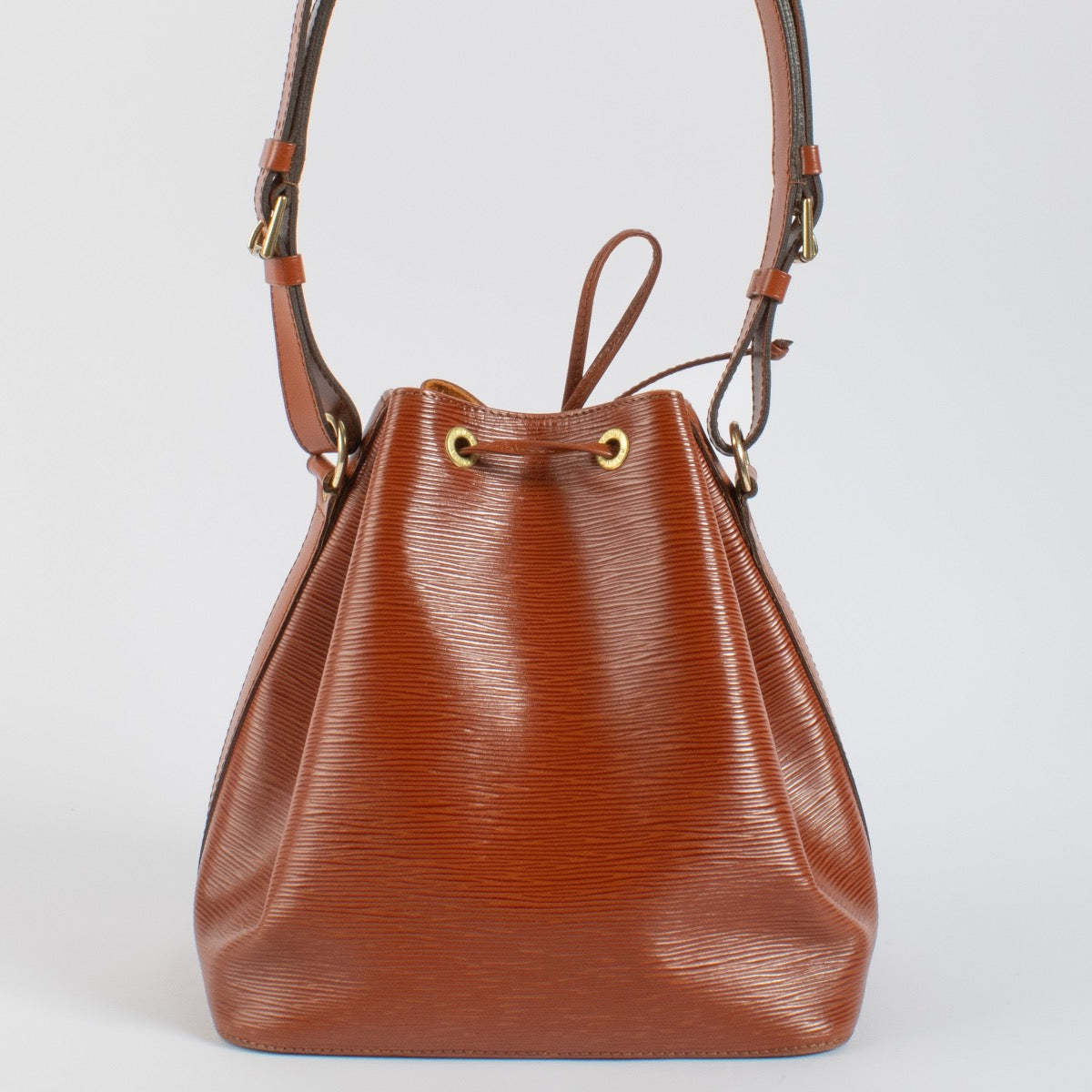 Shop 100% authentic second hand Louis Vuitton Cipango Gold Epi Noé Bag on Labellov.com