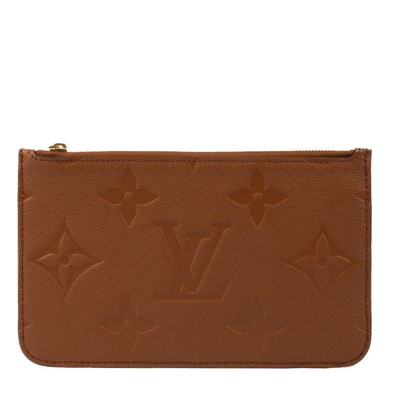 Shop safe online at Labellov in Antwerp, Brussels and Knokke these 100% authentic second hand Louis Vuitton Cognac Neverfull Clutch